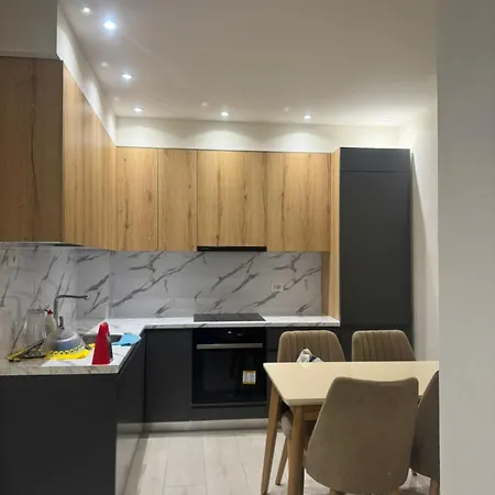 Apartment Glar 1br Barrikada Tirana