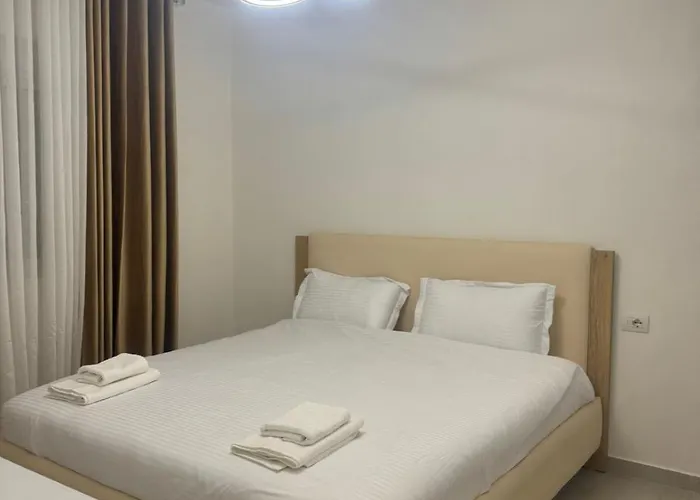 Glar 1br Barrikada アパート ティラナ