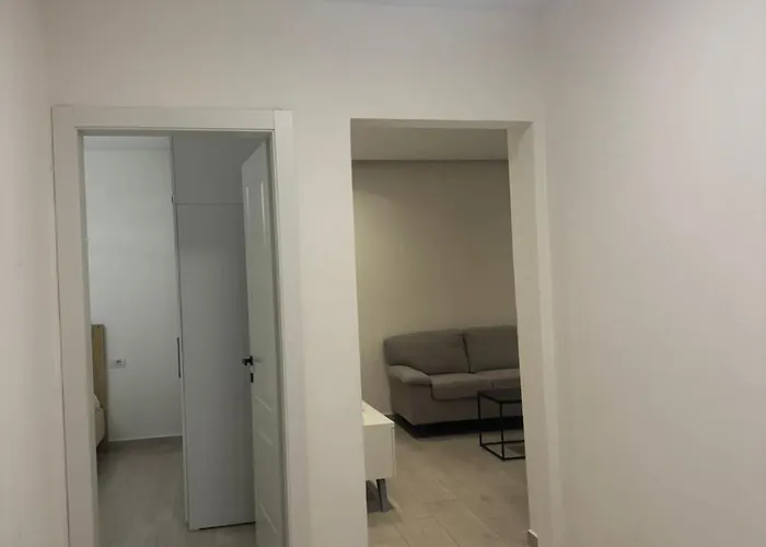 Glar 1br Barrikada * Tirana