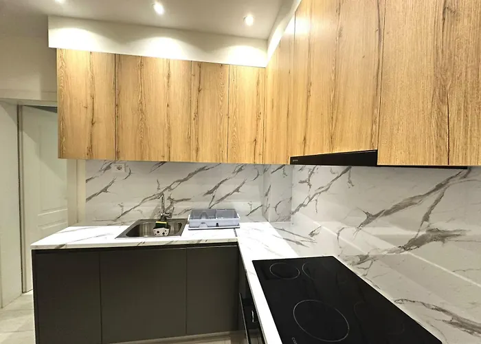 Glar 1br Barrikada Tirana